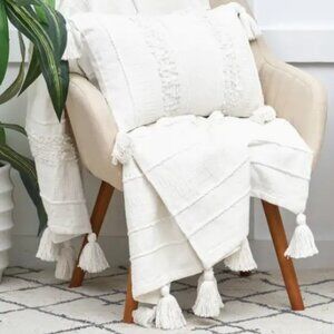 New White Tassel Throw Blanket